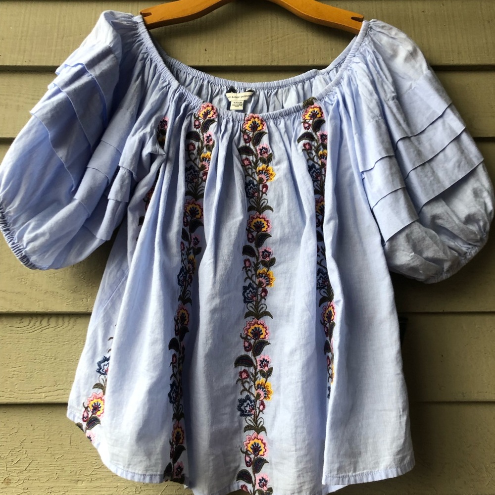 AE off the shoulder bubble sleeve top
